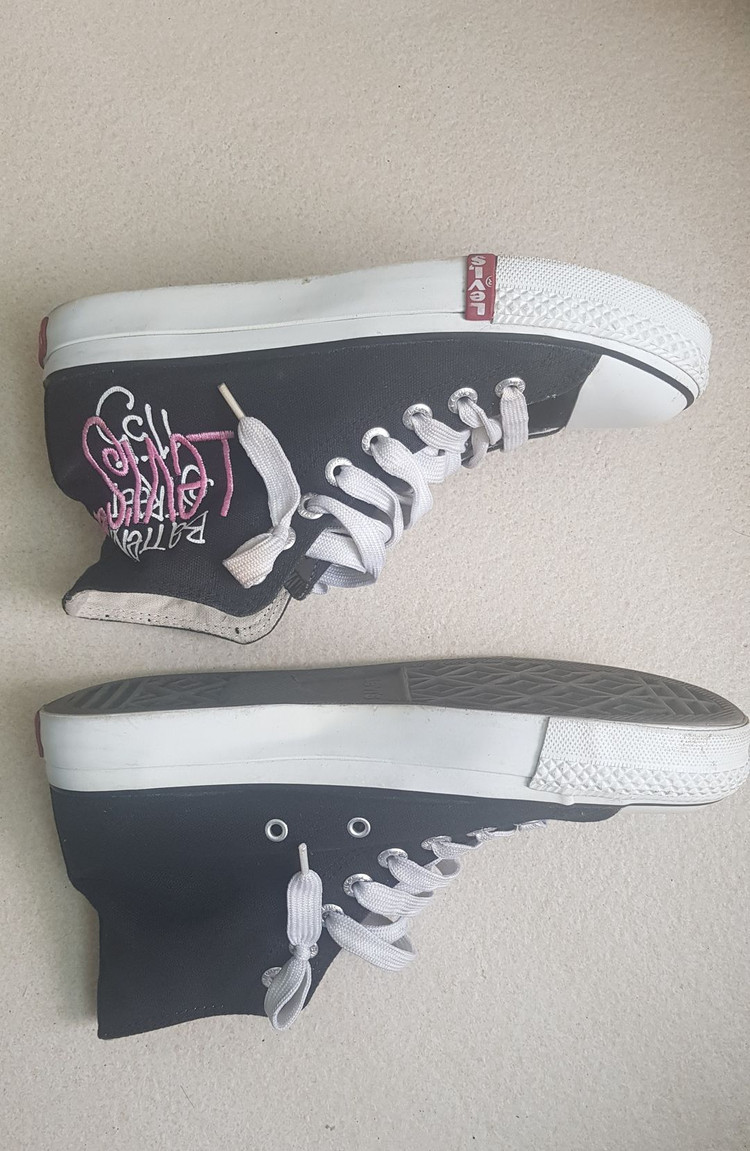 리바이스 하이탑 스니커즈 Levi’s Canvas Upper BATTERY 리바이스 운동화 이미지