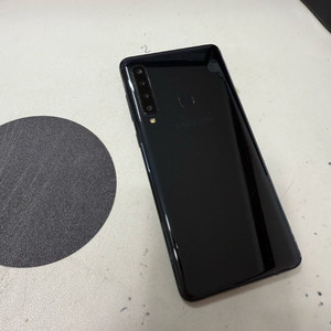 갤럭시A9 자급제 이미지