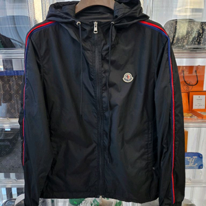 [정품/백화점구매] 몽클레어 사이드라인 바람막이 자켓 후드 블랙 3
