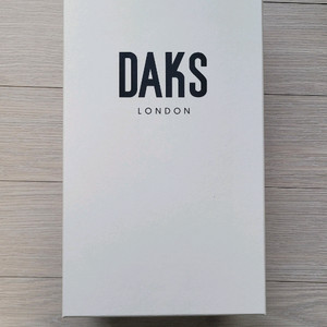 [ DAKS ] 7cm 여성 사이드라인 금장 포인트 펌프스 힐 DIS330-LS10 이미지