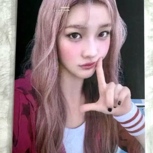 아일릿 이로하 후즈팬 포카 모켓샵 럭키드로우 럭드 양도 이미지