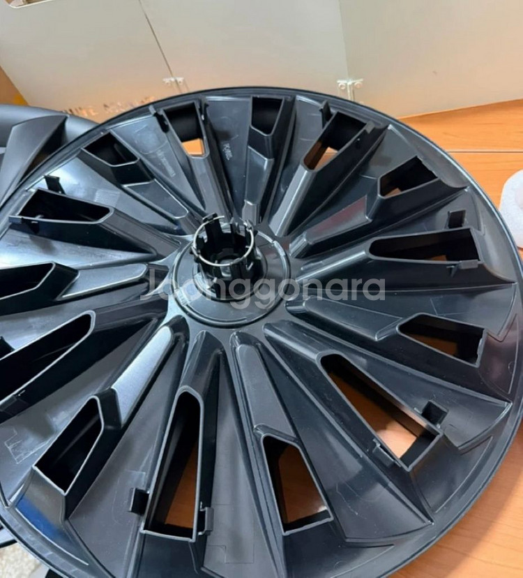 테슬라 모델3 휠 커버 18인치 다크 그레이 4p 새상품--3