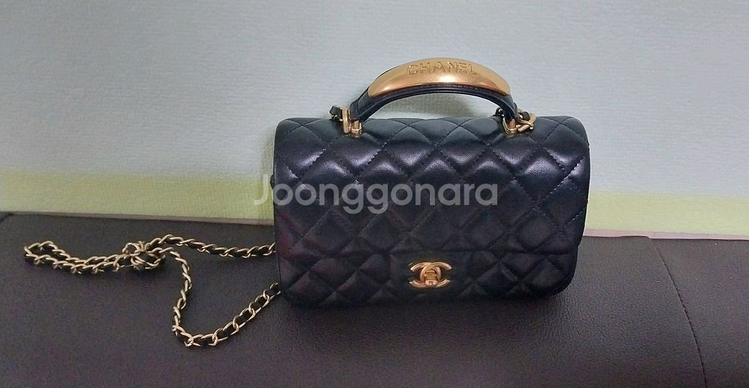 샤넬 클래식 뉴미니 탑핸들 체인백--0