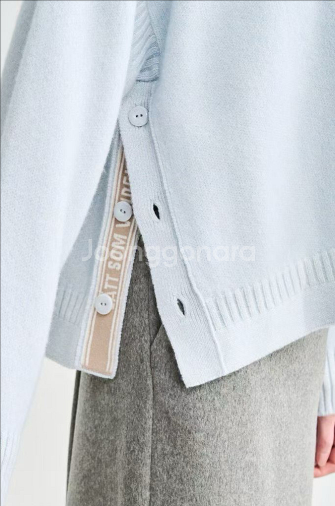 LATT니트 하늘색--1