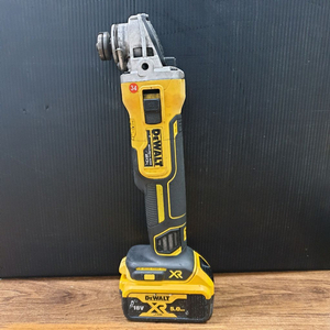 디월트 충전그라인더 DCG405 20V P1 5인치 배터리 포함