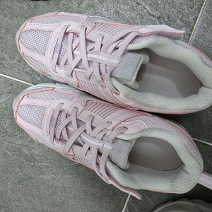 나이키 키즈 보메로 220