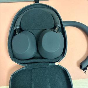 상태좋음 소니 헤드폰 WH-1000XM5 블랙 풀케이스