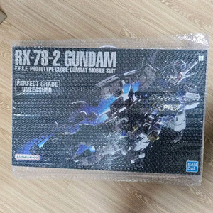 PG 언리쉬드 퍼스트 건담 반다이 정품 건프라 미개봉