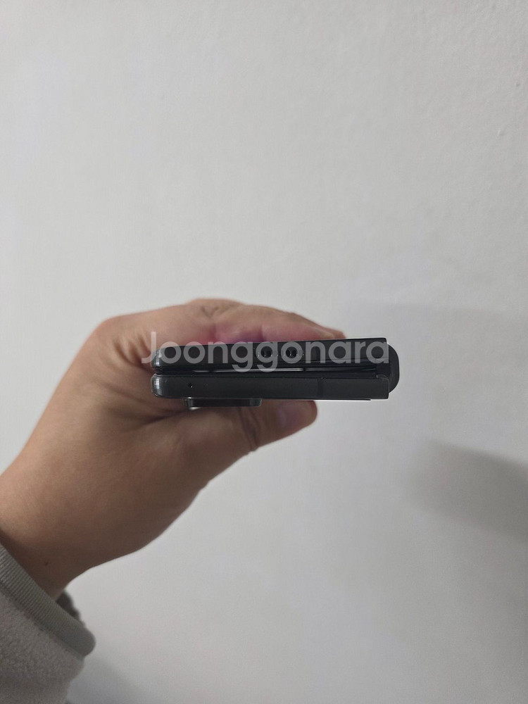 갤럭시 Z폴드2 블랙 256기가 팔아요~--5