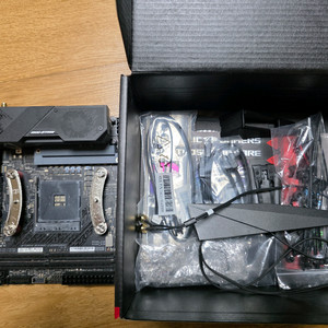 ASUS Rog Strix B550i Gaming AM4 ITX 보드