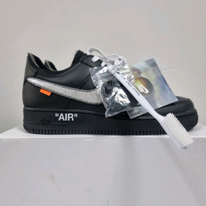 나이키 x 오프화이트 에어포스 1 로우 07 모마