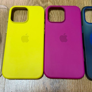 아이폰 16프로맥스 실리콘 케이스 4개 (모두애플정품)