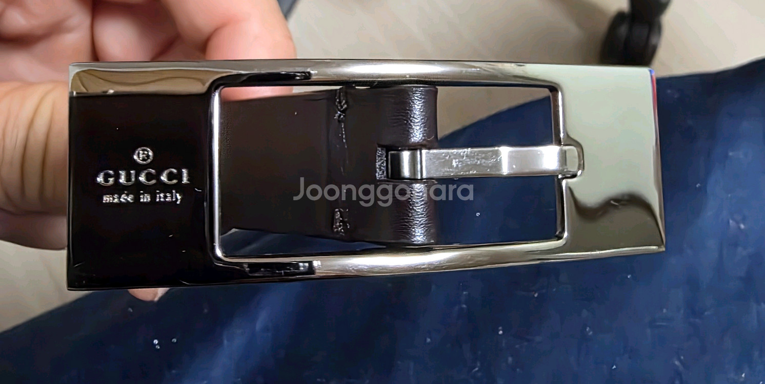 구찌 (GUCCI) 정품 여성용 블랙 레더 벨트 (심플 버클)--4