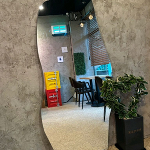 비대칭 전신거울팝니다