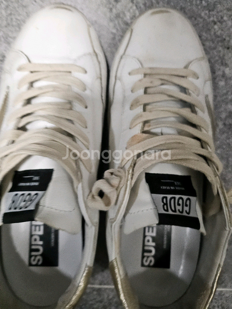 골든구스 남성 스니커즈 슈퍼스타 골드 1회착용 39사이즈--2