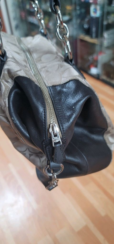 빈티지 명품 코치(Coach) 시그니처 & 레더 보스턴 백가격: 50000원 (명품 빈티지 가치를 고려하면 매우 합 이미지