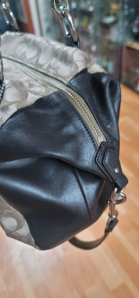 빈티지 명품 코치(Coach) 시그니처 & 레더 보스턴 백가격: 50000원 (명품 빈티지 가치를 고려하면 매우 합 이미지