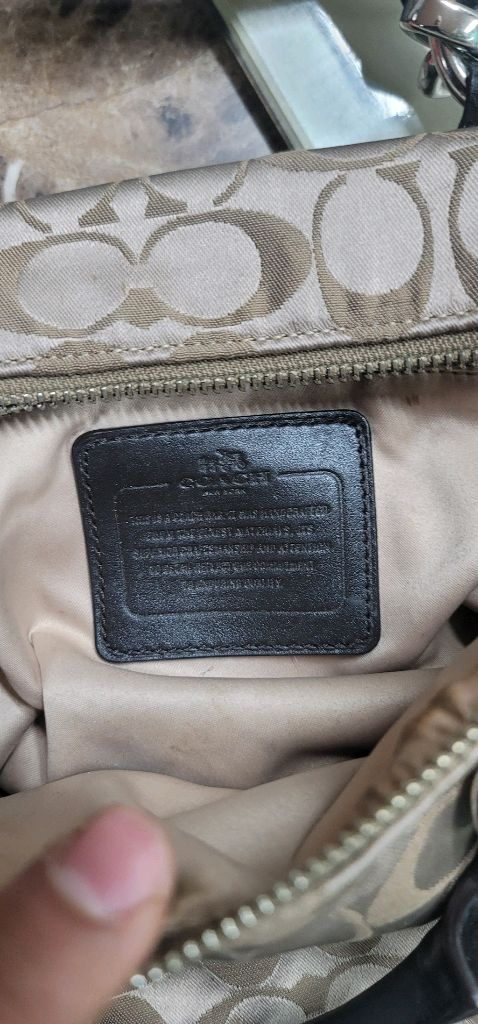 빈티지 명품 코치(Coach) 시그니처 & 레더 보스턴 백가격: 50000원 (명품 빈티지 가치를 고려하면 매우 합 이미지