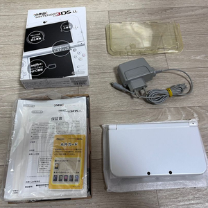 닌텐도 3ds LL 펄 화이트 박셋 판매해요. 뉴큰다수