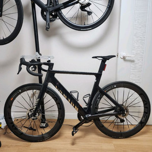 캐니언 에어로드 4세대 완차 판매