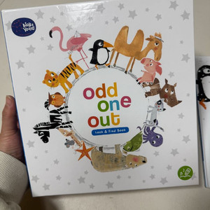 상태 최최상 노부영 odd one out 원서+cd+가이드북+음원 전송