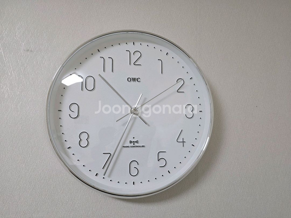 OWC 듀(DEW) RC 전파수신 벽시계 판매합니다--1