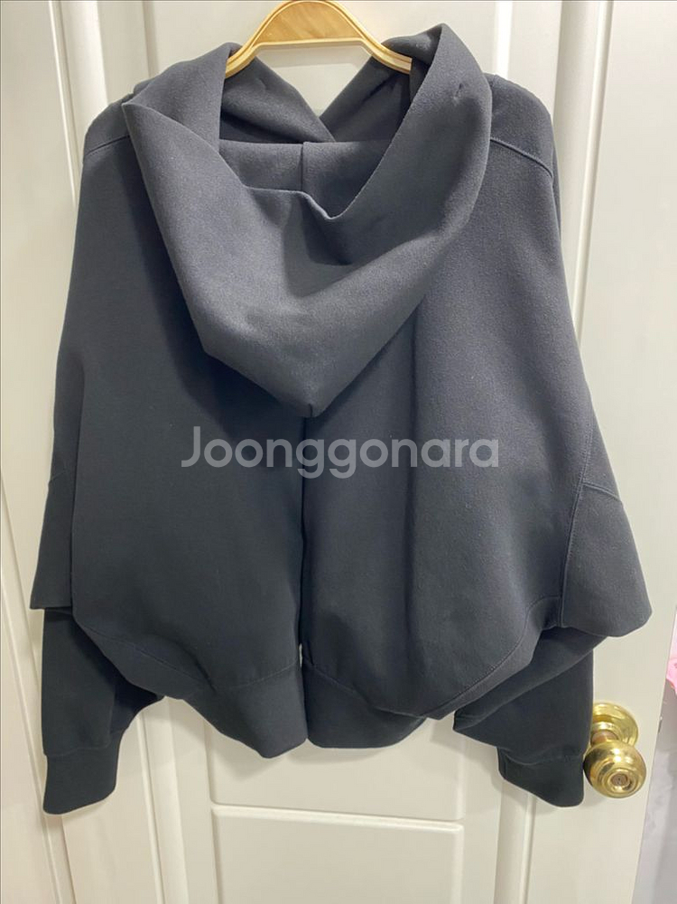 유메르 백지퍼 후드티 블랙 판매합니다~--4