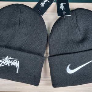 나이키x스투시 콜르보 비니 블랙. 화이트.