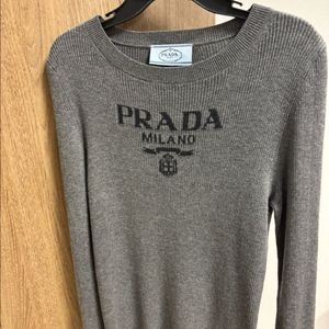 프라다 정품 로고 니트 스웨터