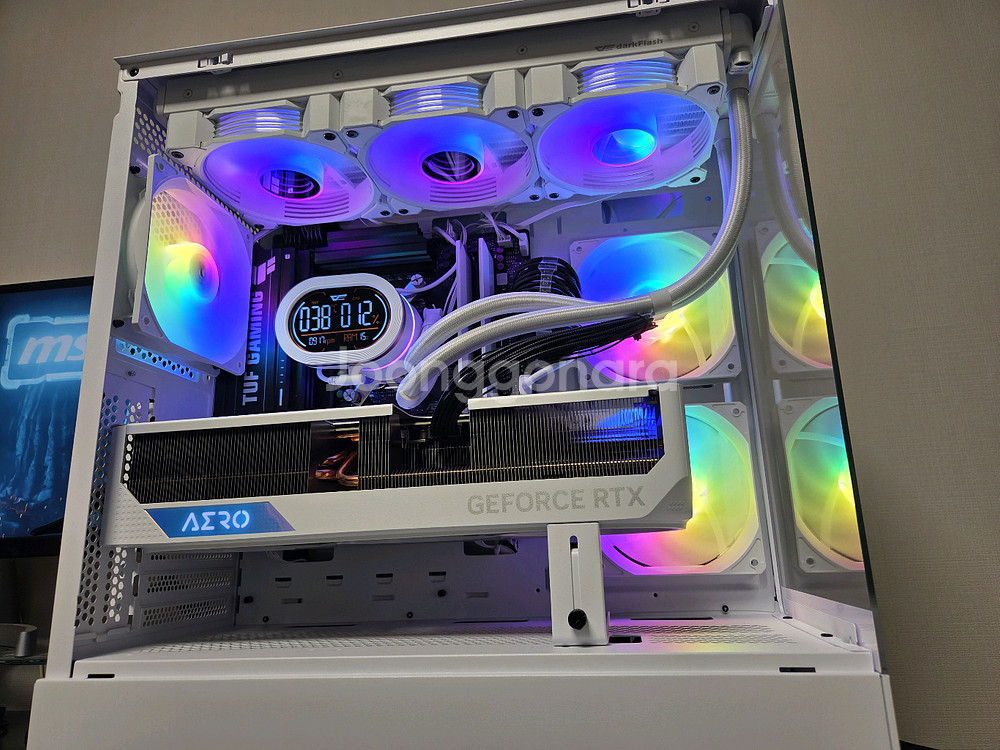 9800x3d, b850m, rtx 4080 super AERO 본체--5