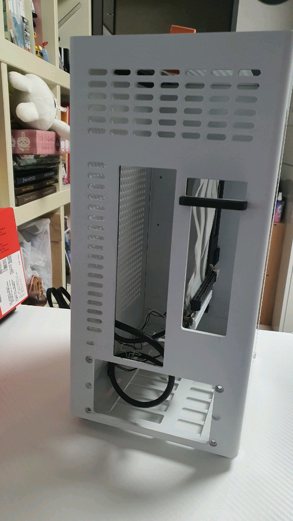 AKLLA A3 ITX/SFX 알루미늄 CNC PC케이스, 전기연동 화이트 이미지