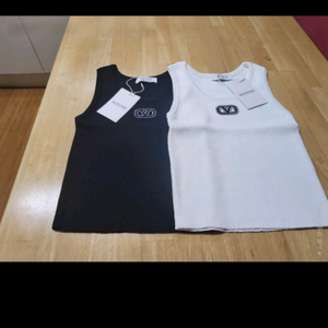 디올나시화이트블랙각2만원