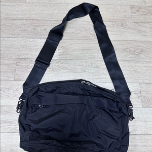 아르켓 A4 숄더백 블랙