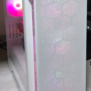 i7-13세대 컴퓨터본체 팝니다