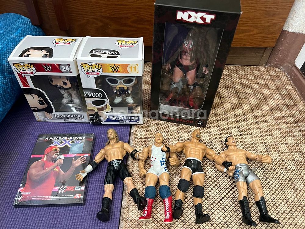 WWE피규어 판매합니다(액피,펀코팝,한정판/미개봉중고)--0