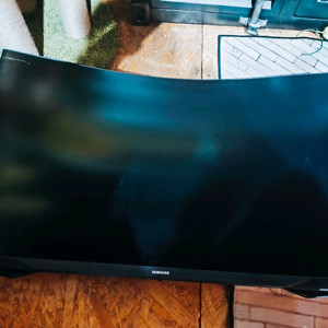 삼성 32인치 모니터 부품용. lc32g54tqbkxkr