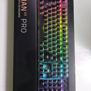 레이저 헌츠맨 V3 프로 게이밍 키보드 새제품