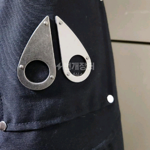 무스너클 패딩팝니다