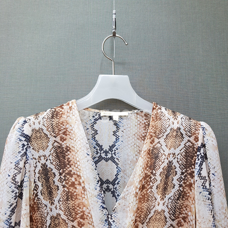 마쥬 뱀피 패턴 V넥 롱 원피스 세트 (슬립 포함) 2사이즈--2