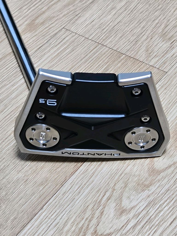 스카티 카메론 팬텀 X 9.5 퍼터 34인치 모델입니다- 이미지