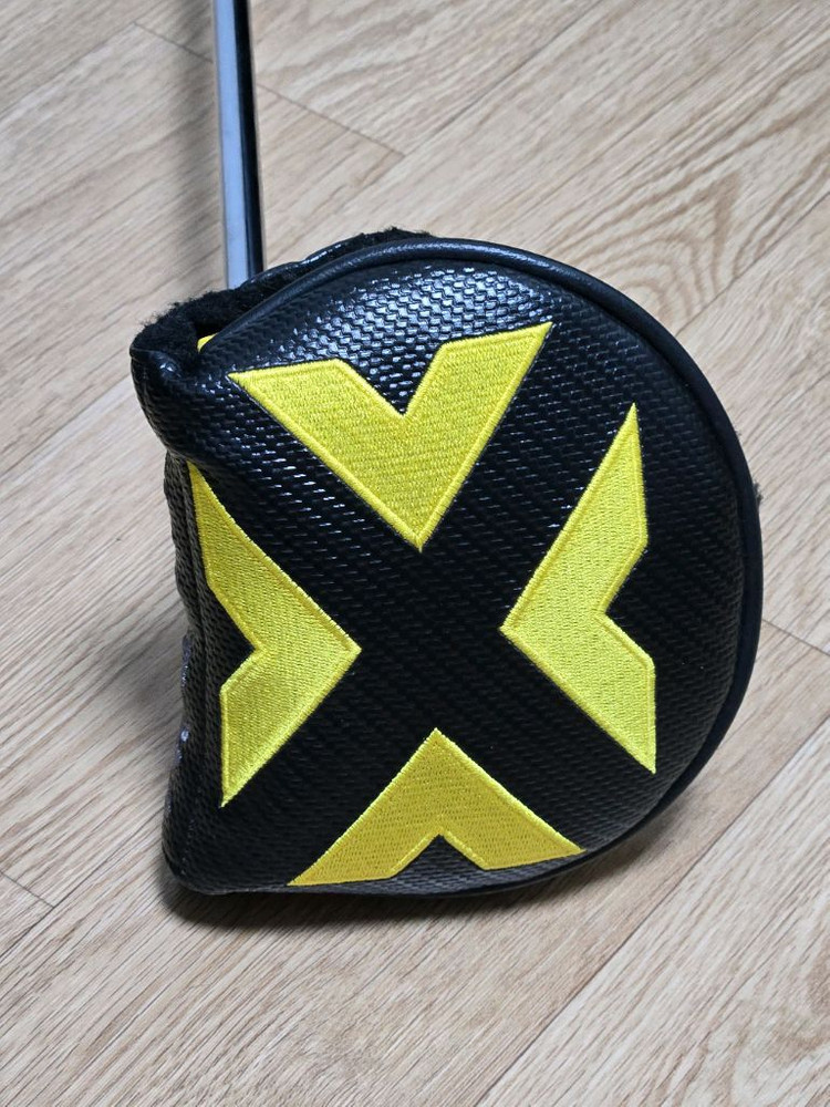 스카티 카메론 팬텀 X 9.5 퍼터 34인치 모델입니다- 이미지