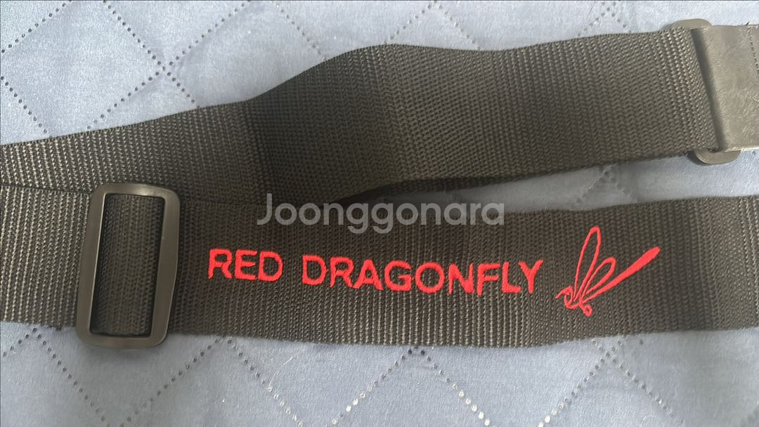 고추잠자리 기타 스트랩 팝니다.--2