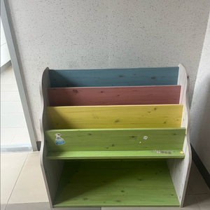 아이 책상 의자 세트 이미지