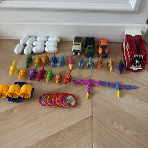 공룡메카드 일괄(공룡20개,차3개,카슈터, 알, 카드 등)