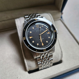 발틱 아쿠아스카프 블랙길트 풀박스