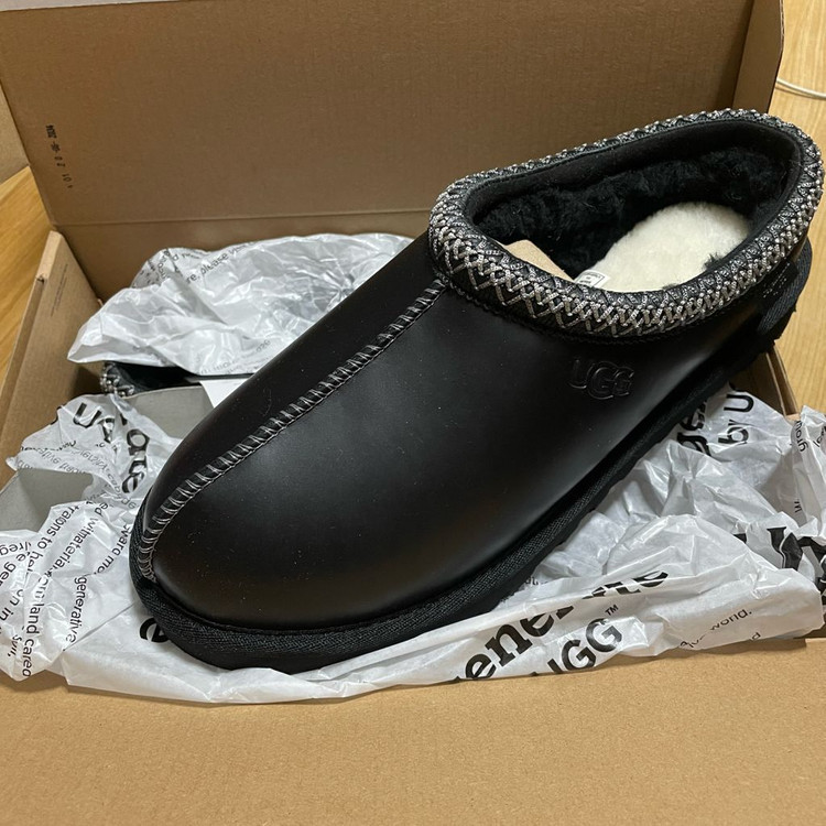 어그 타스만 레더 블랙 새상품 260--1