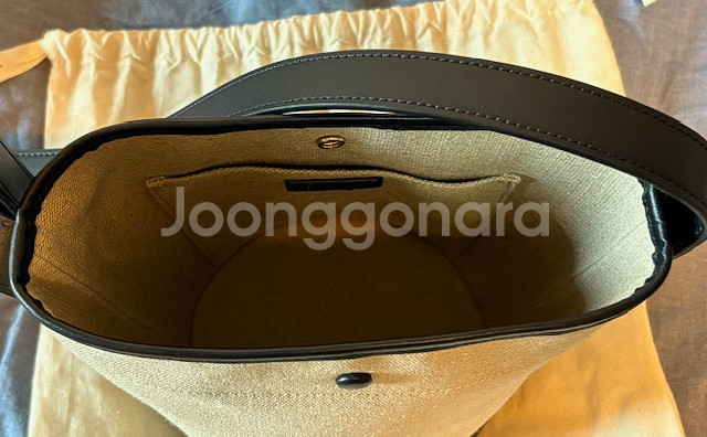 아페쎄 A.P.C 헬렌백 미디움 미듐 블랙--1