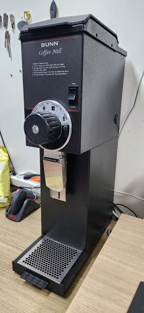 커피 그라인더 이미지