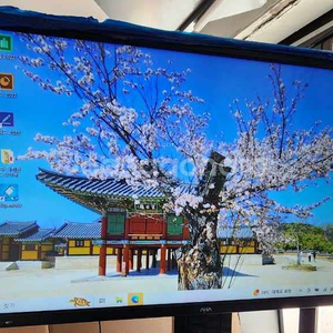 터치감 좋은 고급 화질의 선명한 QLED급 70인치 전자칠판