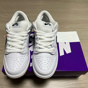 덩크 SB 프로 화이트 검 라이트 브라운 265 판매